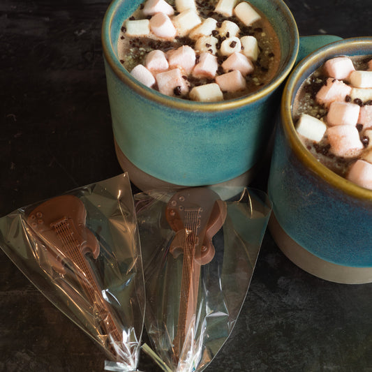 Belgian Hot Chocolate Gift Set for Music Lovers - Instrument-Themed Box with Guitar or Violin Design