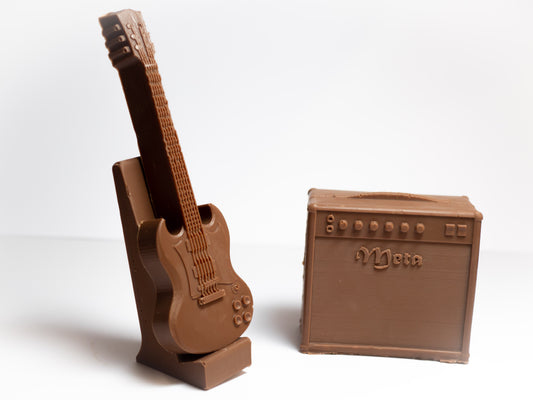 Belgian chocolate Guitar with stand and amp set