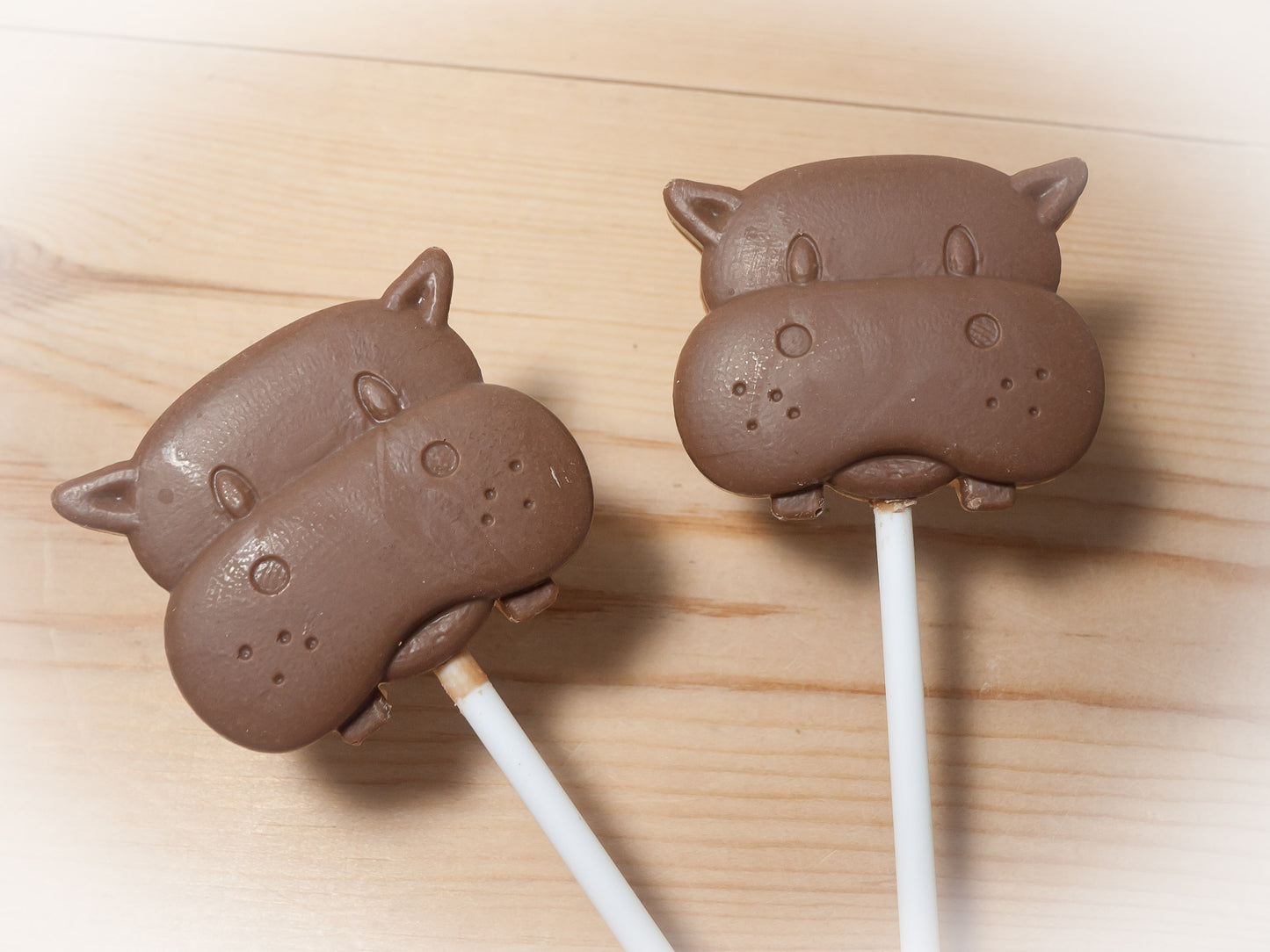 Hippo Safari Animal Belgian Milk Chocolate Lollipops x 4