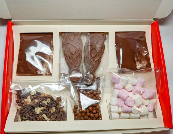 Belgian Hot Chocolate Gift Box - Welsh Lovespoon