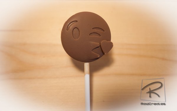 Belgian chocolate lollipops, Emoji Kiss Heart Mix & Match
